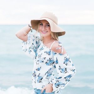 Blue floral American Eagle Blouse - Size M